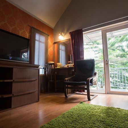 Brookside Valley Resort Rayong Rum bild