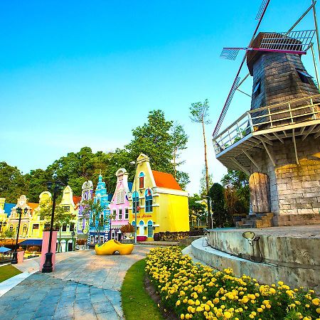 Brookside Valley Resort Rayong Exteriör bild
