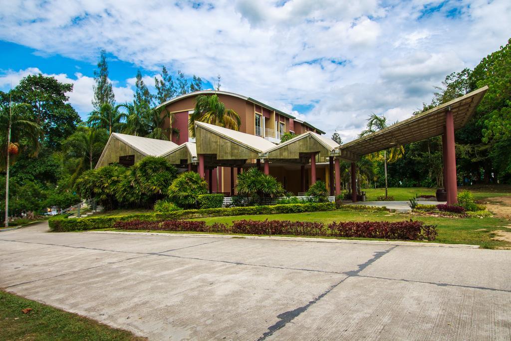 Brookside Valley Resort Rayong Exteriör bild