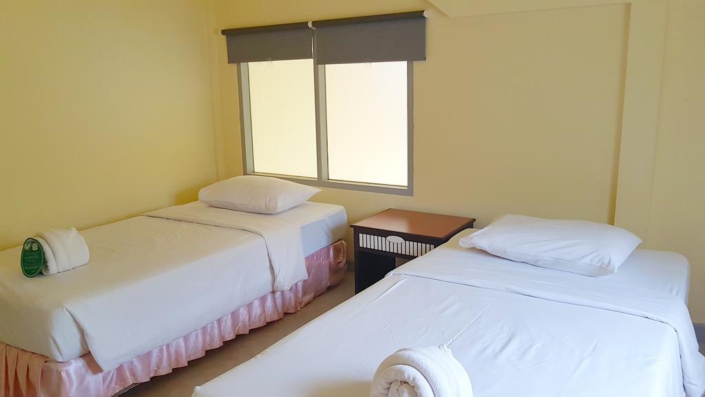 Brookside Valley Resort Rayong Exteriör bild